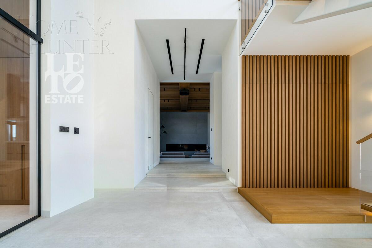 2-этажный коттедж 650 м² с отделкой