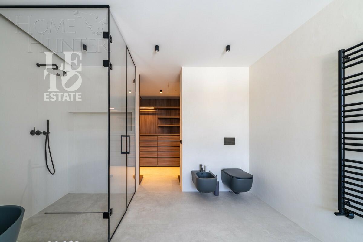 2-этажный коттедж 650 м² с отделкой