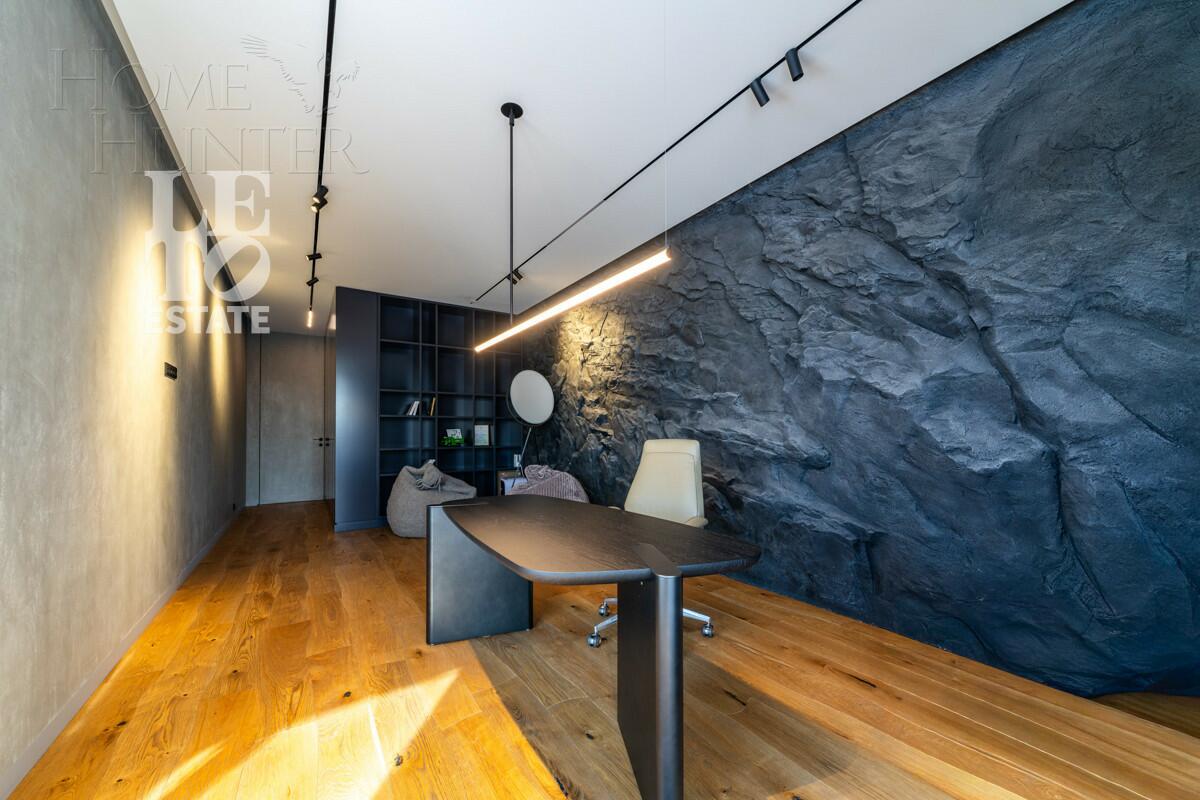 2-этажный коттедж 650 м² с отделкой