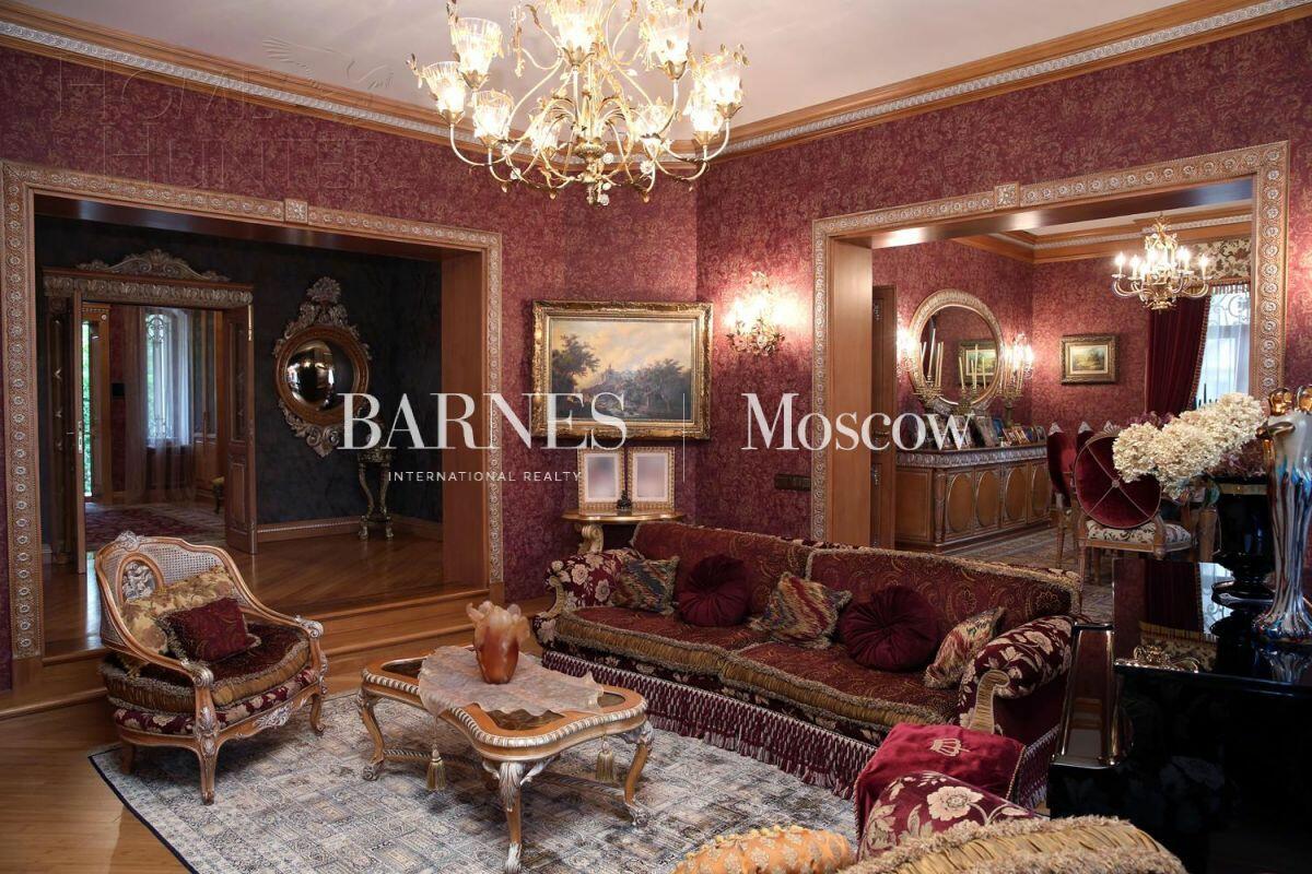 2-этажный коттедж 2 190 м² с отделкой