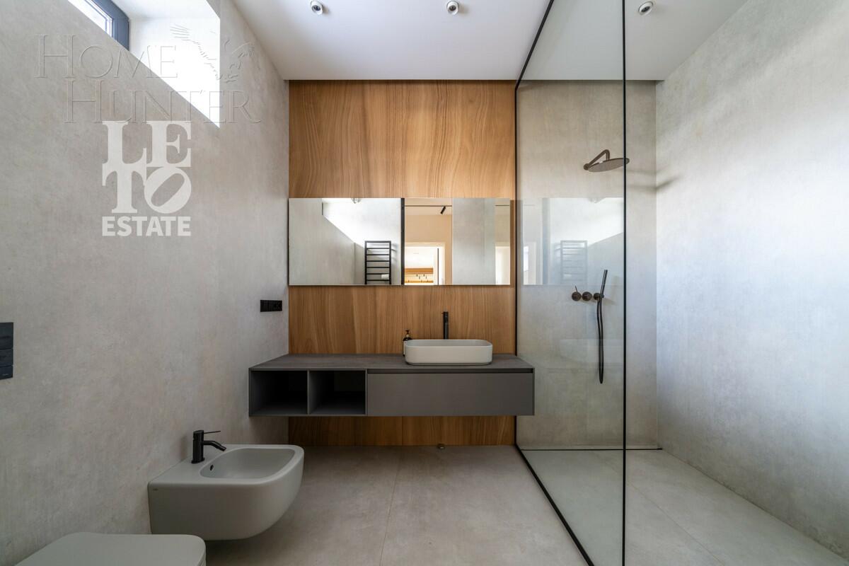 2-этажный коттедж 650 м² с отделкой