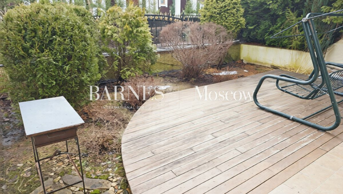 2-этажный таунхаус 286 м² с отделкой