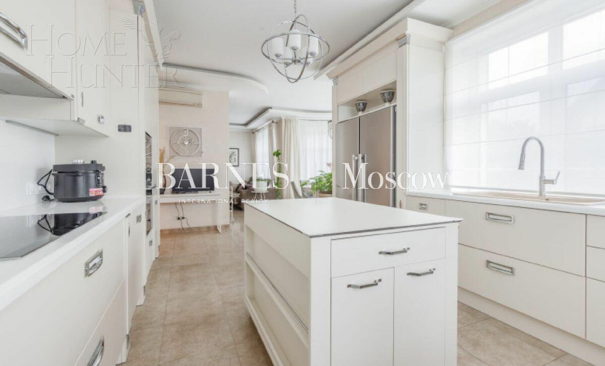 2-этажный коттедж 525 м² с отделкой