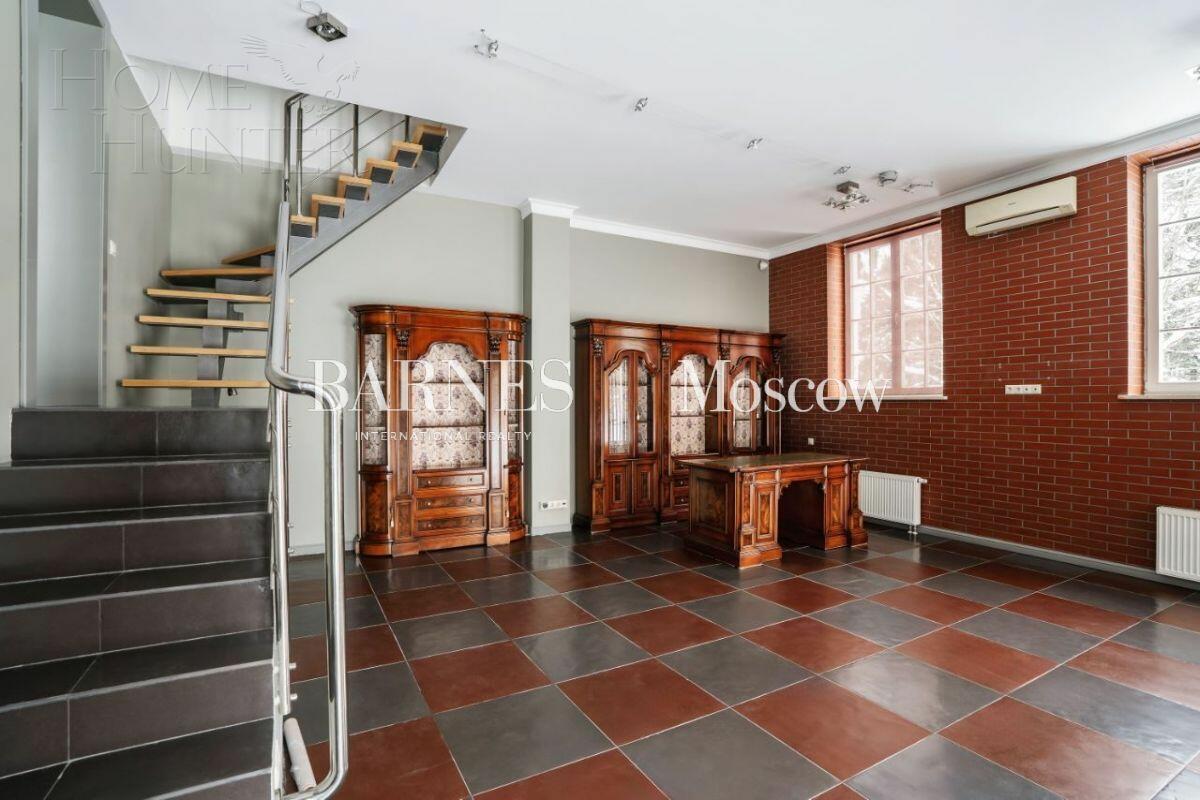 2-этажный коттедж 500 м² с отделкой