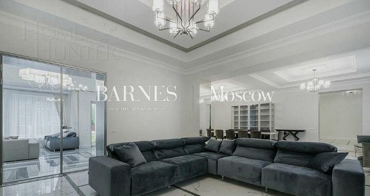 2-этажный коттедж 1 100 м² с отделкой