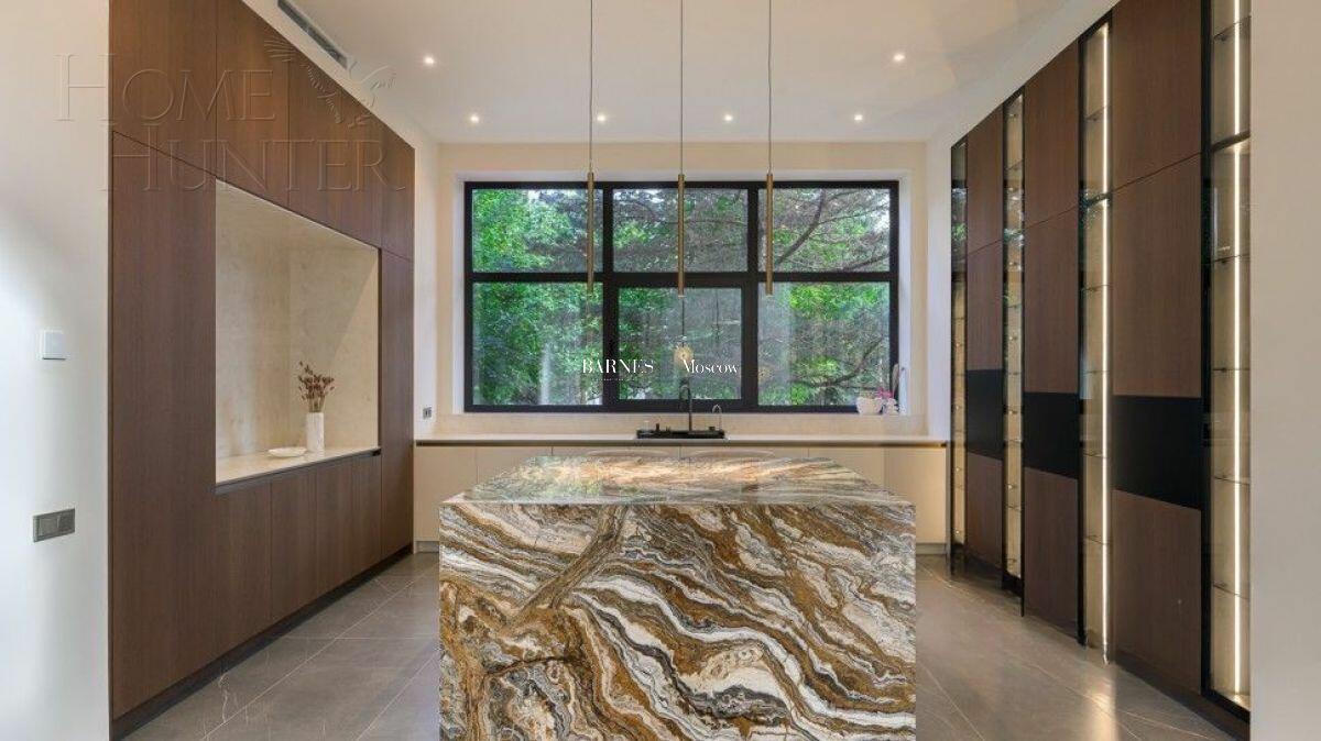 2-этажный коттедж 747 м² с отделкой