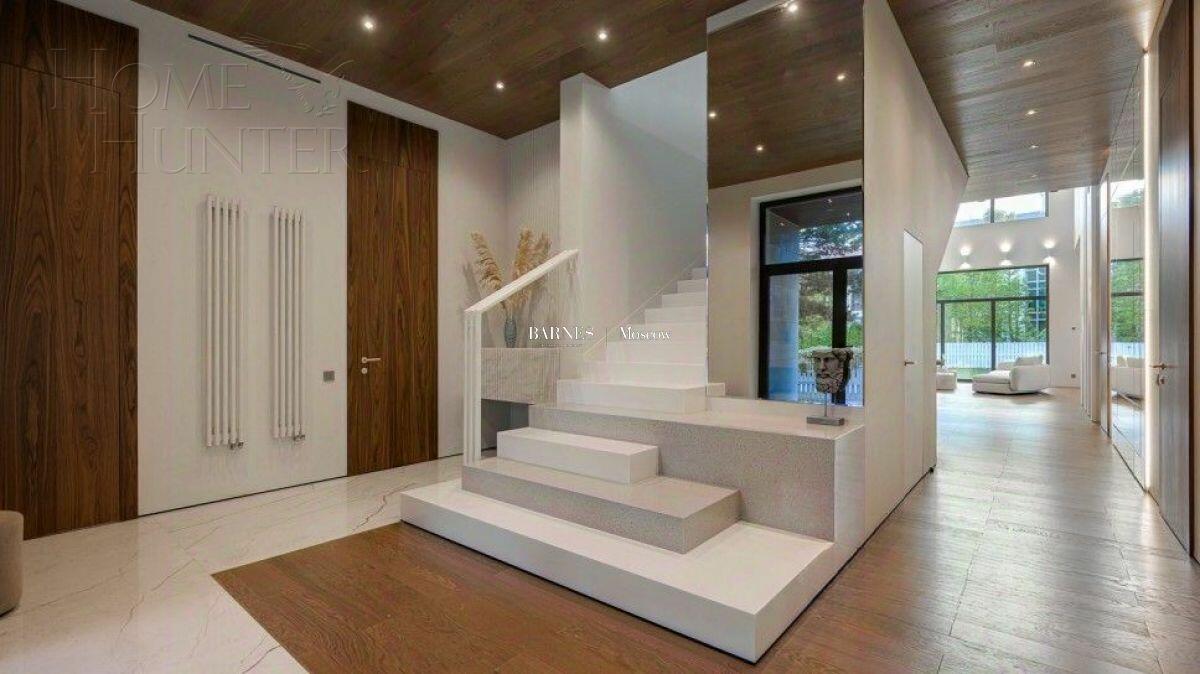 2-этажный коттедж 747 м² с отделкой