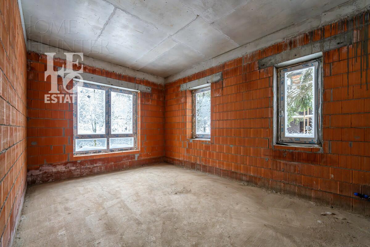 2-этажный коттедж 300 м² без отделки