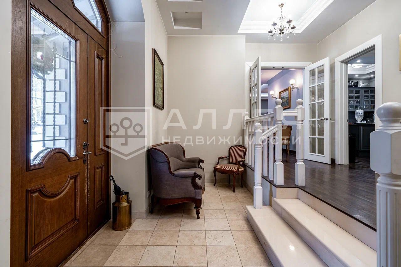 2-этажный коттедж 635 м² с отделкой