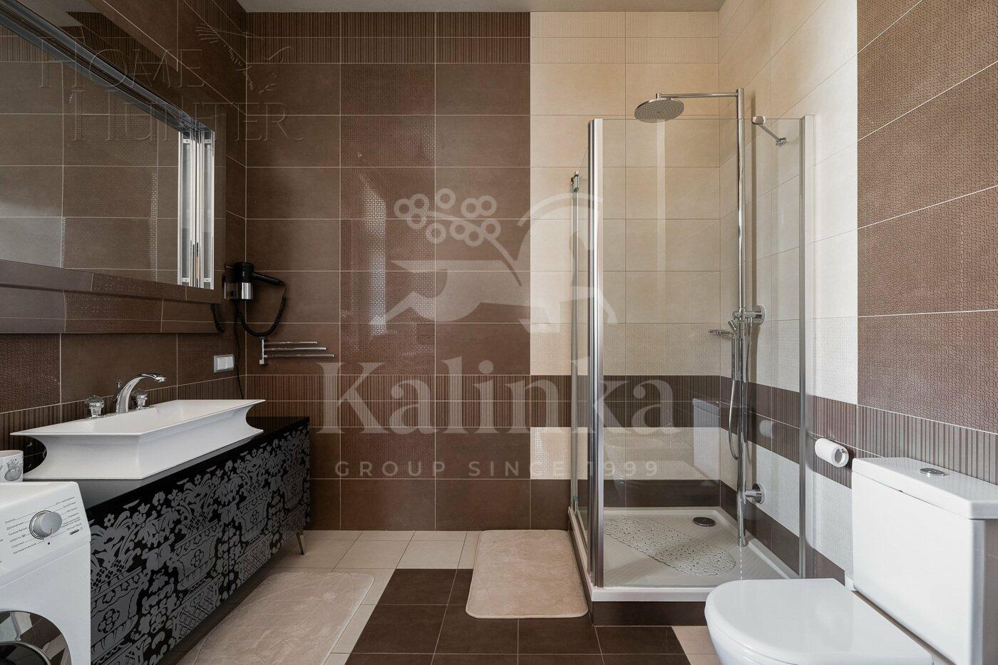 2-этажный коттедж 718 м² с отделкой