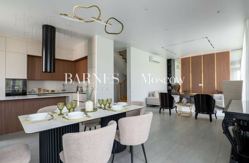 2-этажный коттедж 261 м² с отделкой