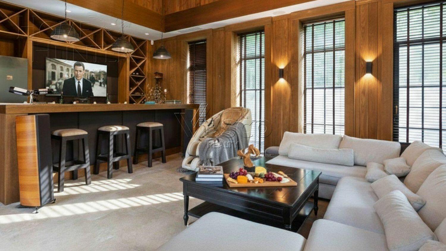 2-этажный коттедж 1 150 м² с отделкой