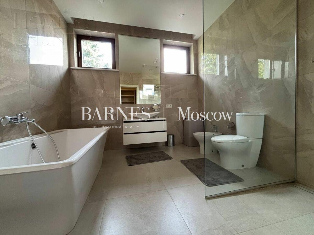 2-этажный коттедж 700 м² с отделкой