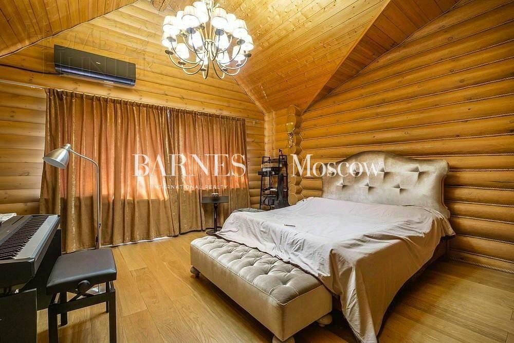 2-этажный коттедж 550 м² с отделкой