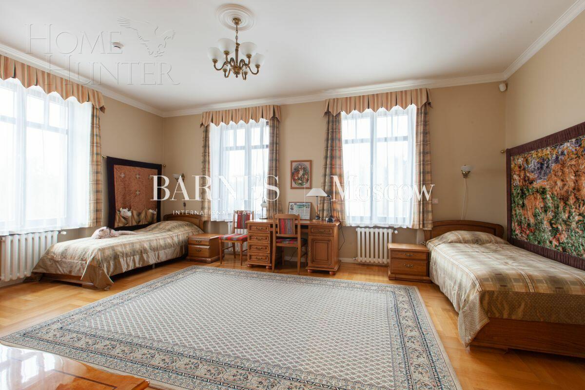 2-этажный коттедж 1 094 м² с отделкой