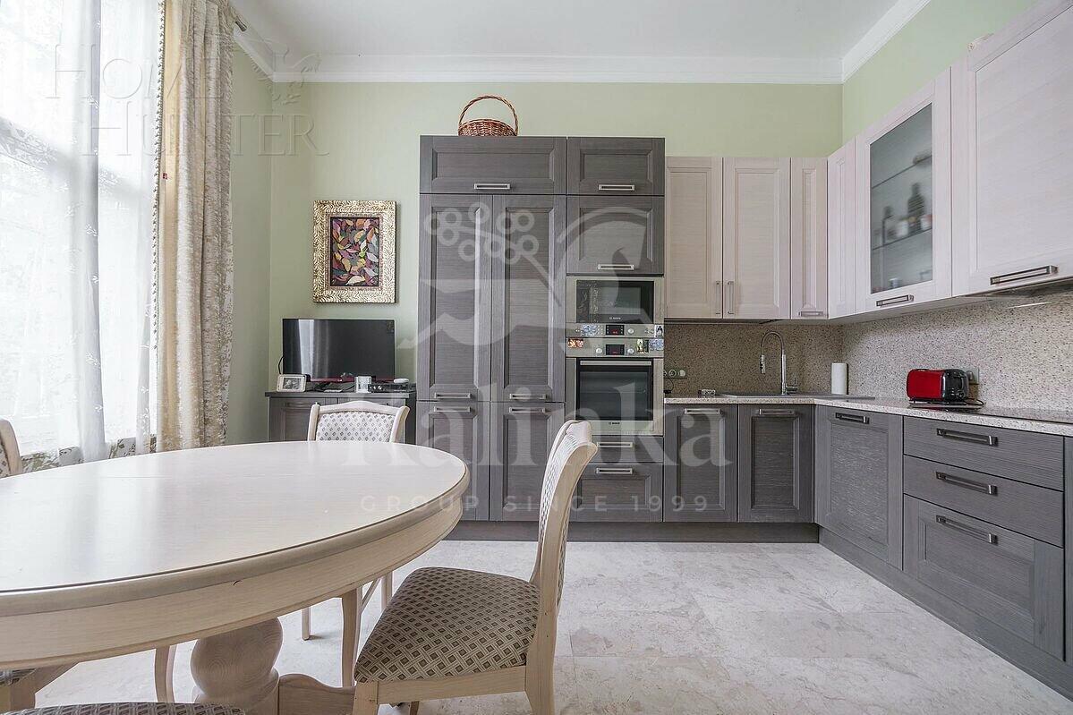 2-этажный таунхаус 350 м² с отделкой