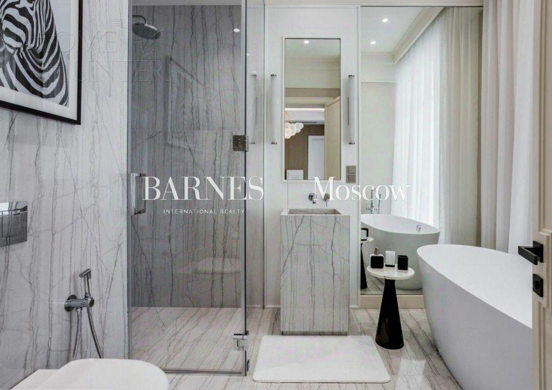 2-этажный коттедж 730 м² с отделкой