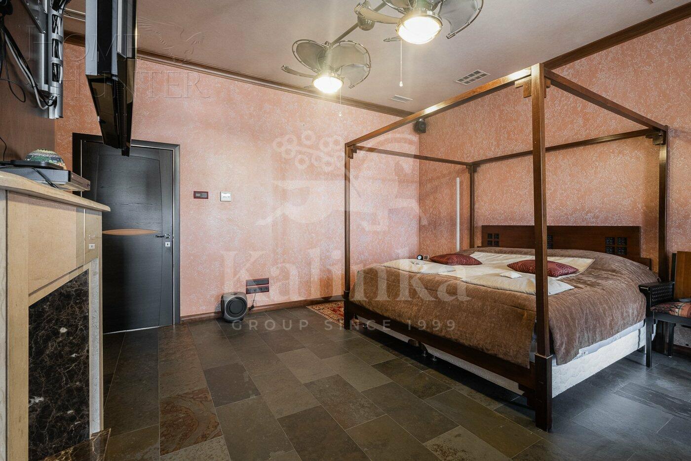 2-этажный коттедж 718 м² с отделкой