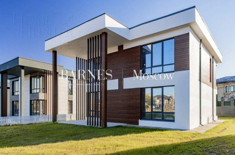 2-этажный коттедж 261 м² с отделкой