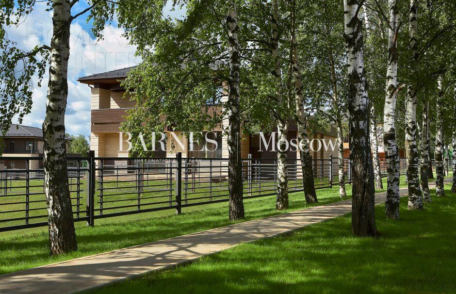 Участок 12.61 сот. в охраняемом поселке