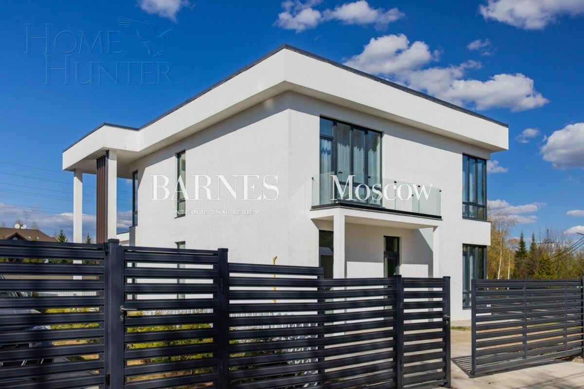 2-этажный коттедж 261 м² без отделки