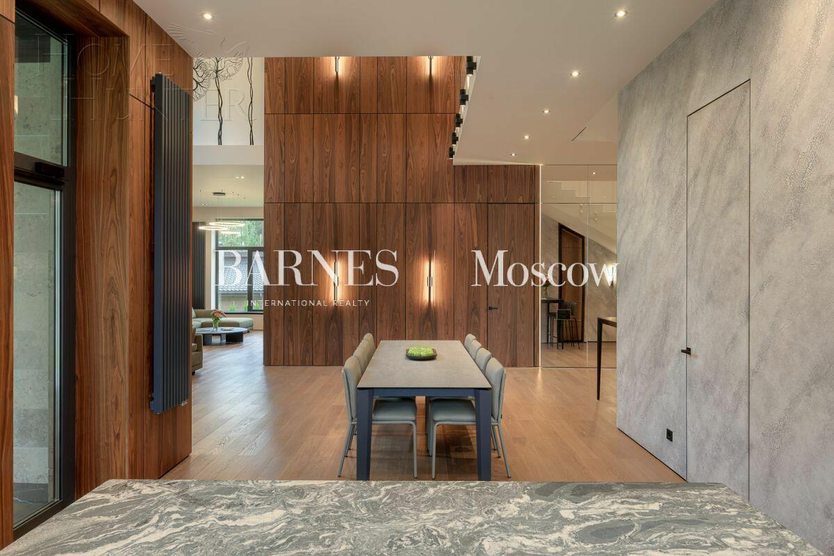 2-этажный коттедж 622 м² с отделкой