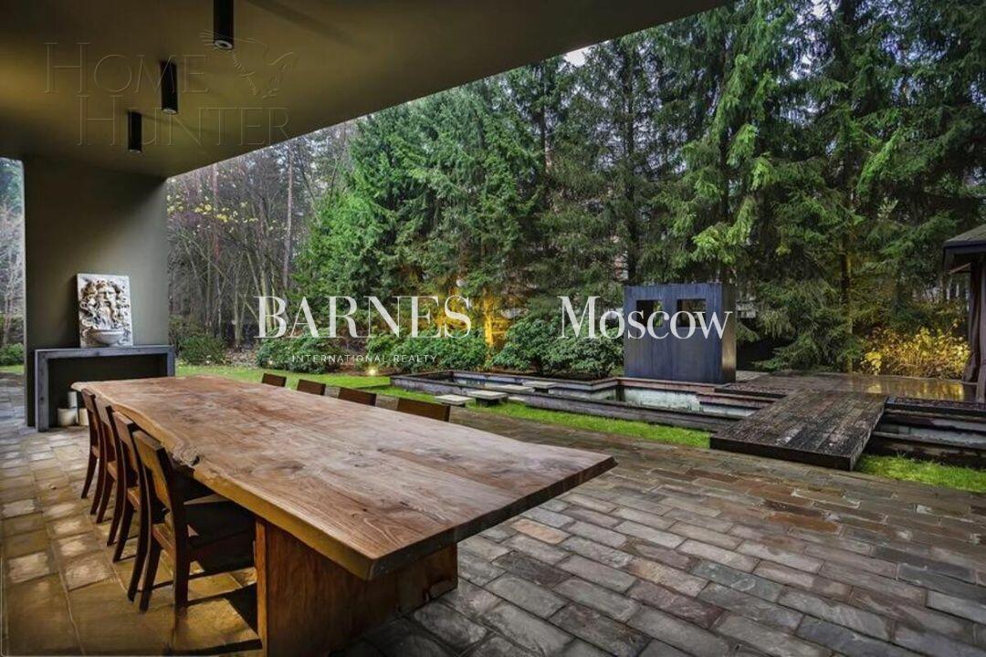 2-этажный коттедж 1 400 м² с отделкой