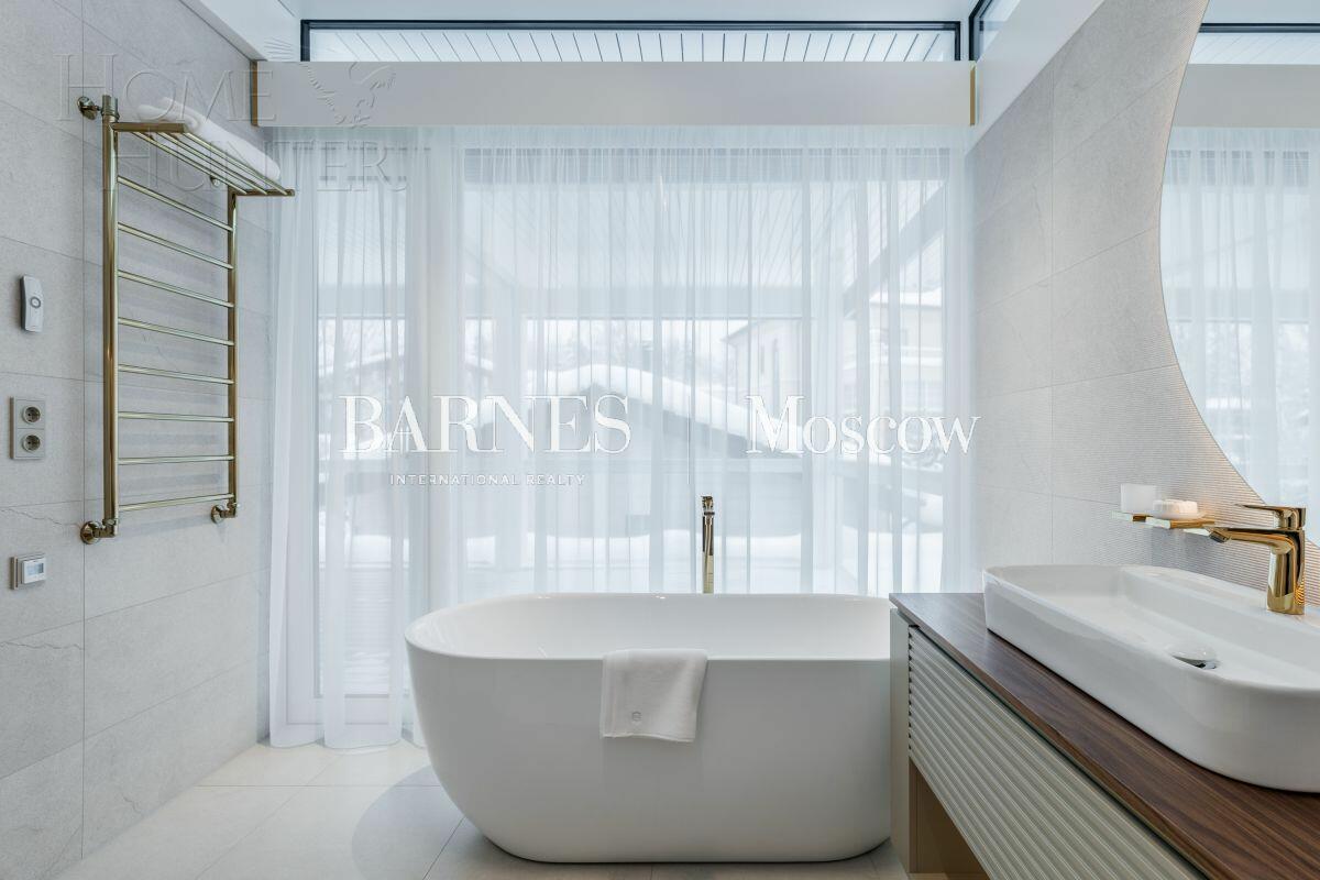 2-этажный коттедж 836 м² с отделкой