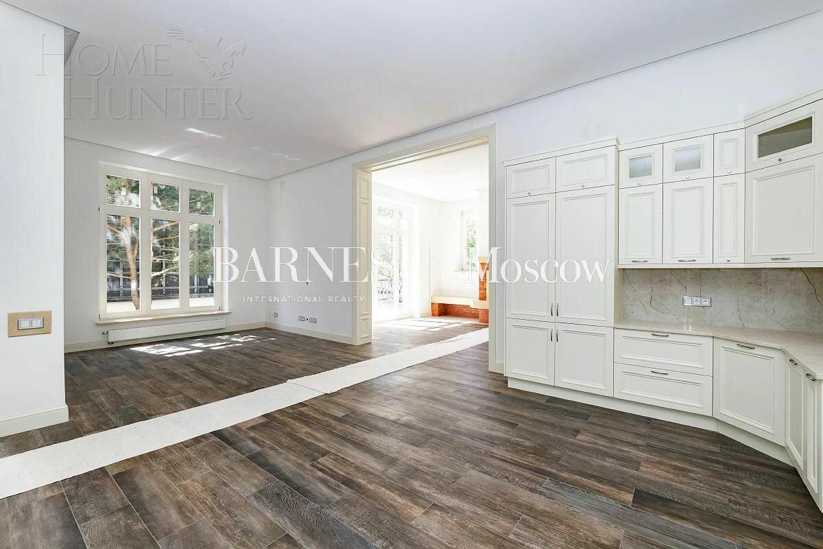 2-этажный коттедж 445.4 м² с отделкой