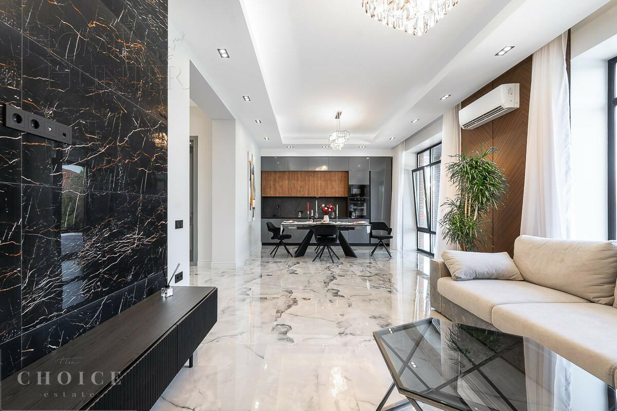 2-этажный коттедж 340 м² с отделкой