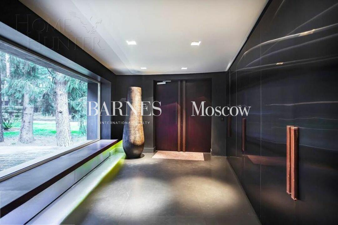 2-этажный коттедж 1 400 м² с отделкой