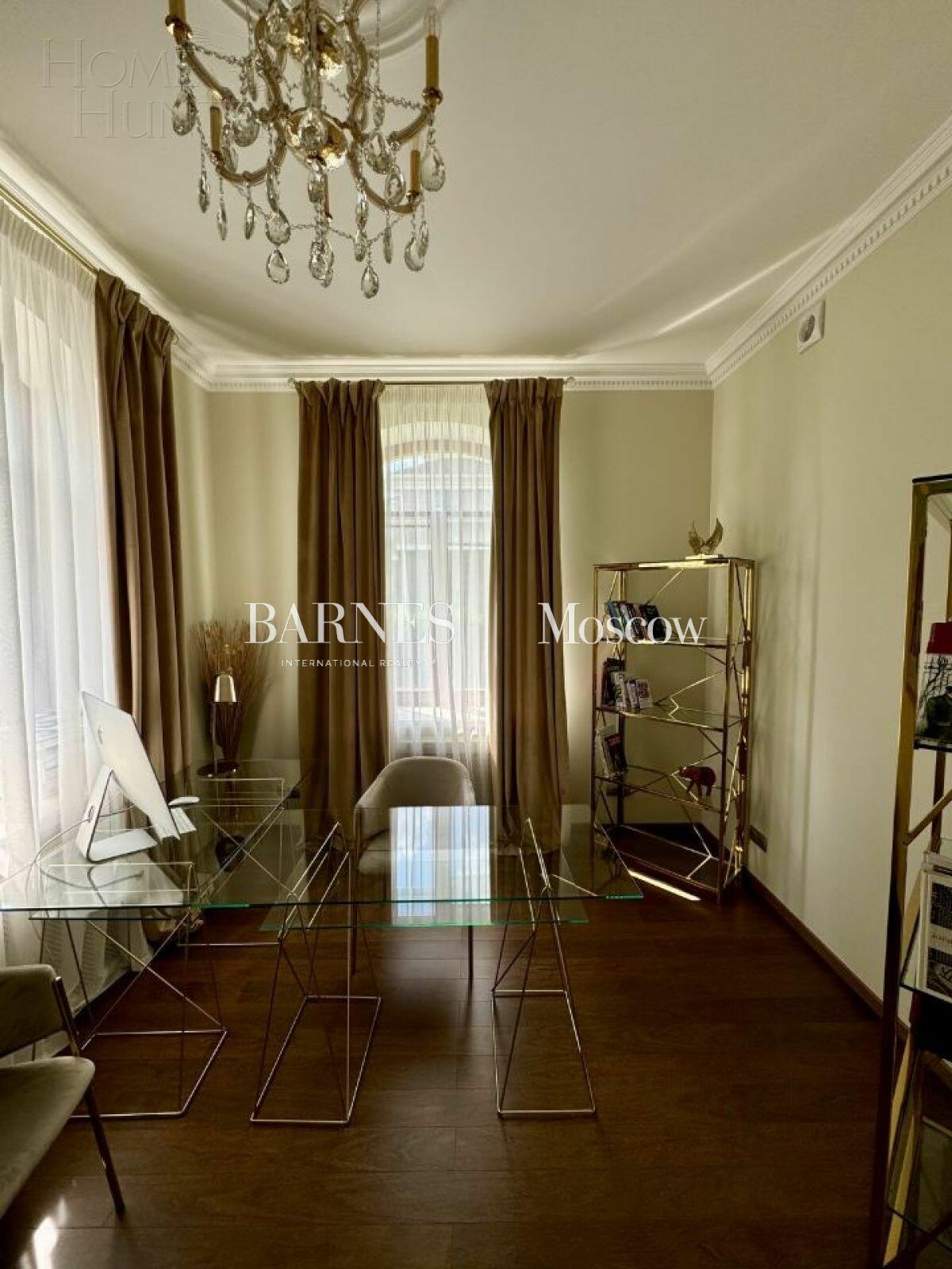 2-этажный коттедж 400 м² с отделкой