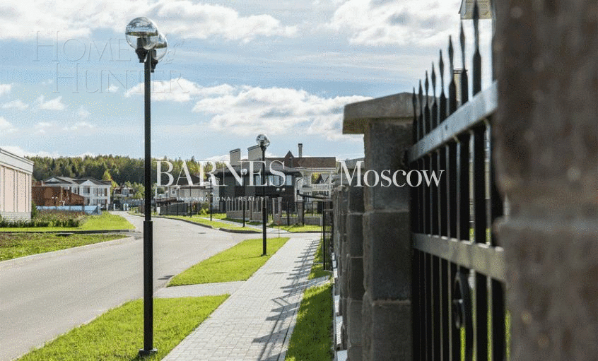 3-этажный коттедж 2 524 м² без отделки