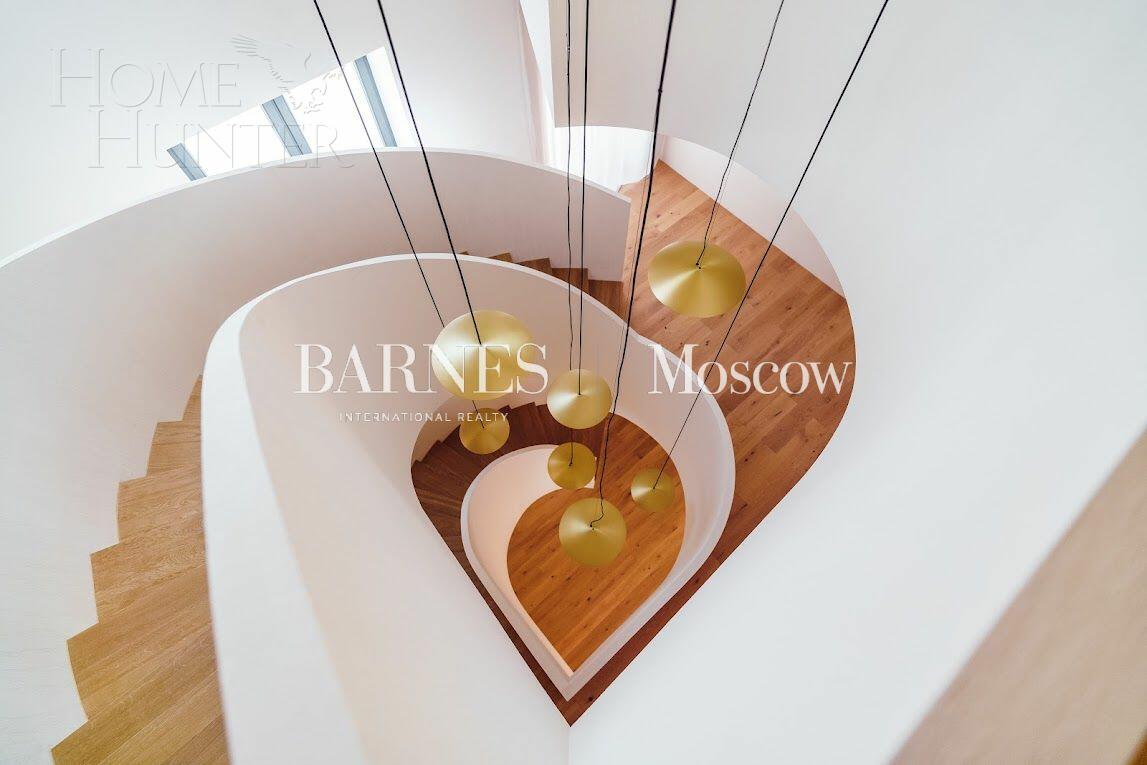 2-этажный коттедж 620 м² с отделкой