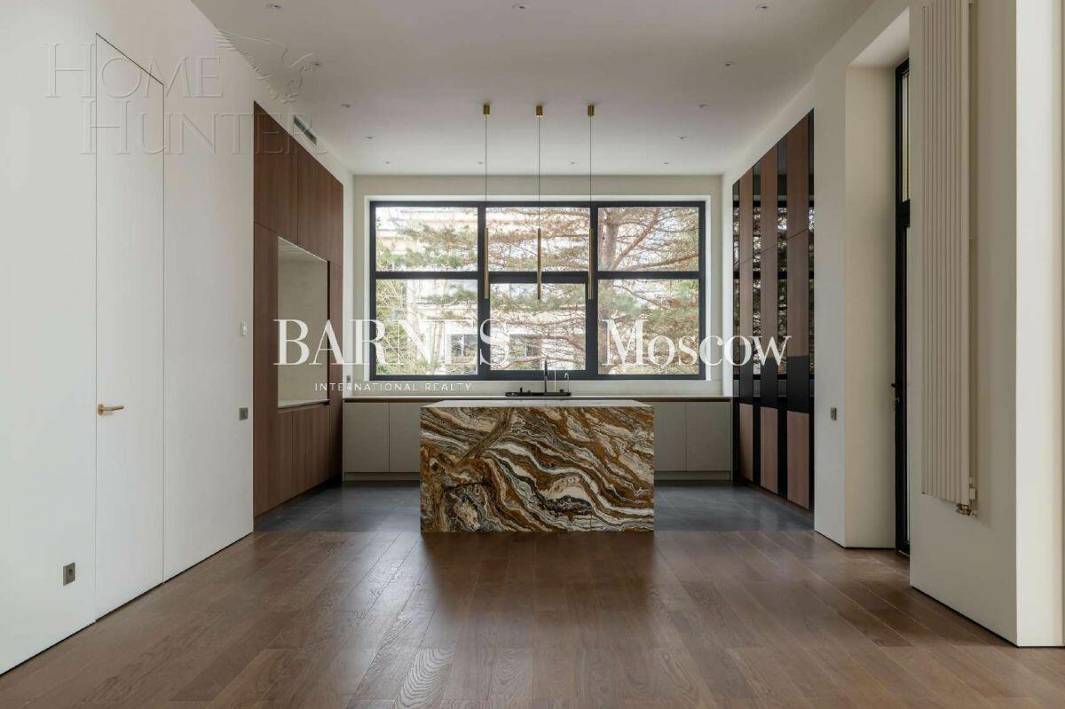 2-этажный коттедж 747 м² с отделкой