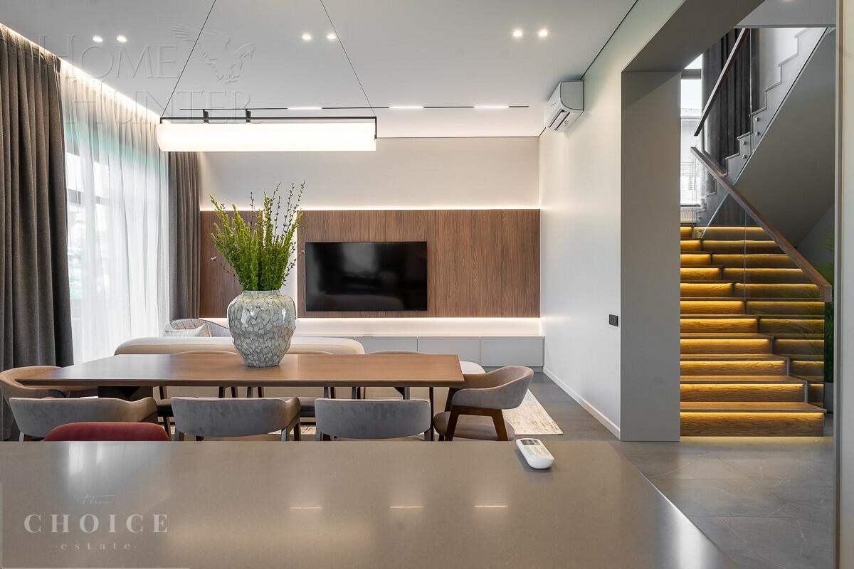 2-этажный коттедж 324 м² с отделкой