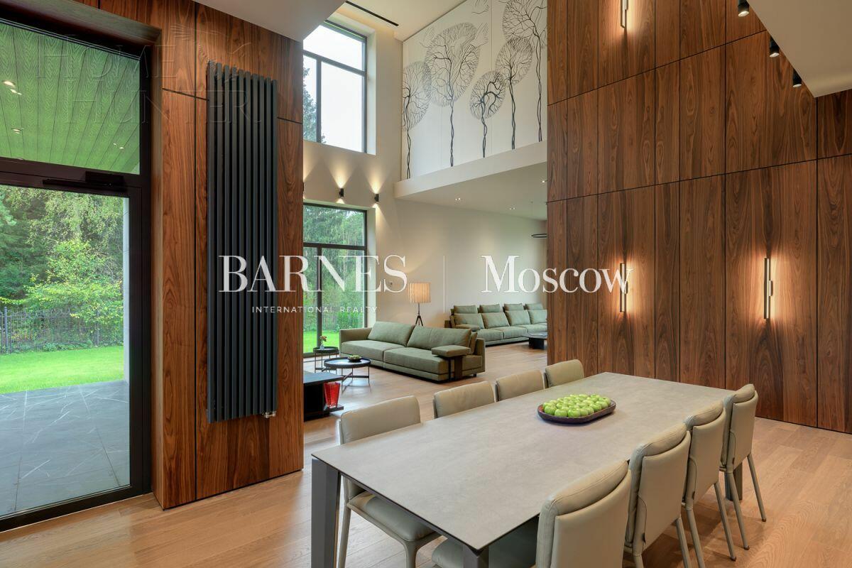 2-этажный коттедж 622 м² с отделкой