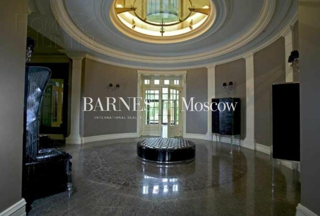 2-этажный коттедж 1 360 м² с отделкой