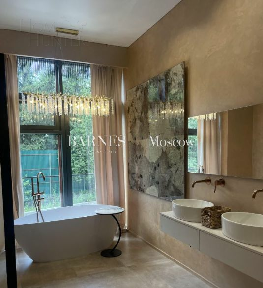 2-этажный таунхаус 250 м² с отделкой