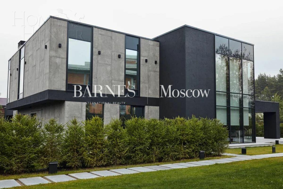 2-этажный коттедж 692.1 м² с отделкой