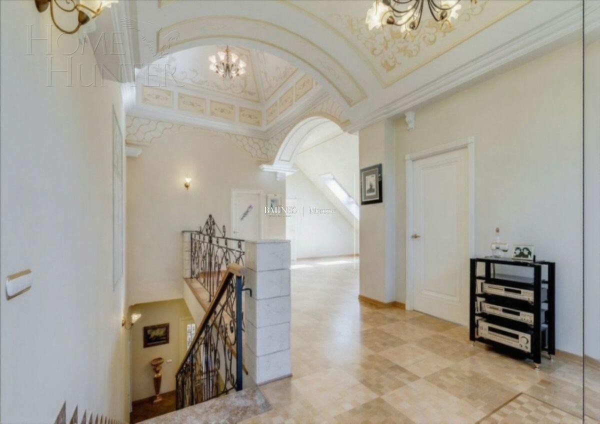 2-этажный коттедж 680 м² с отделкой