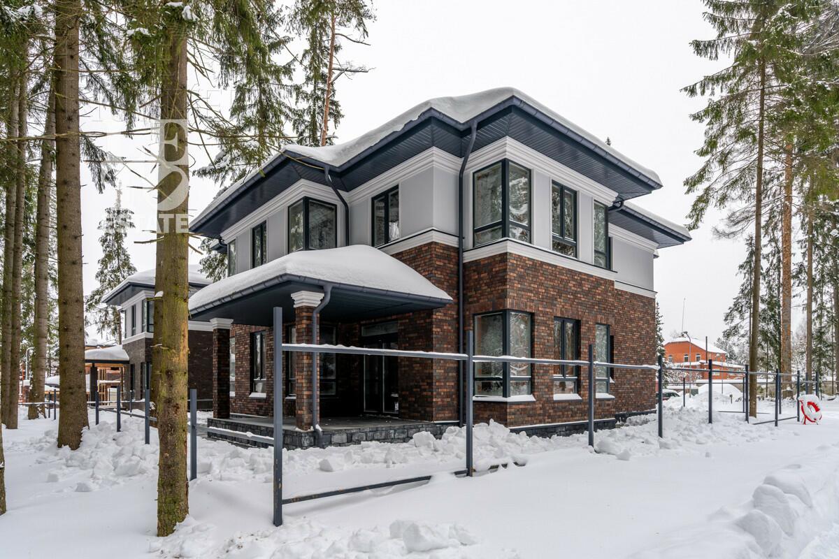 2-этажный коттедж 270 м² без отделки