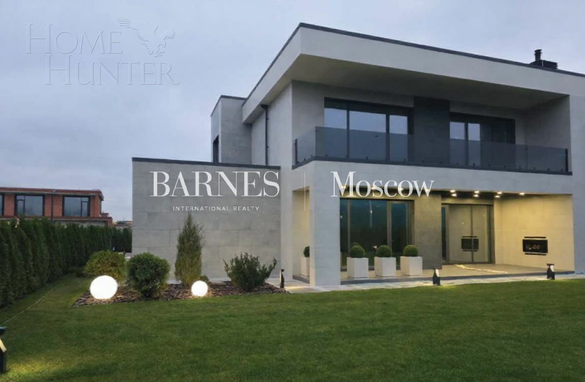 2-этажный коттедж 450 м² без отделки