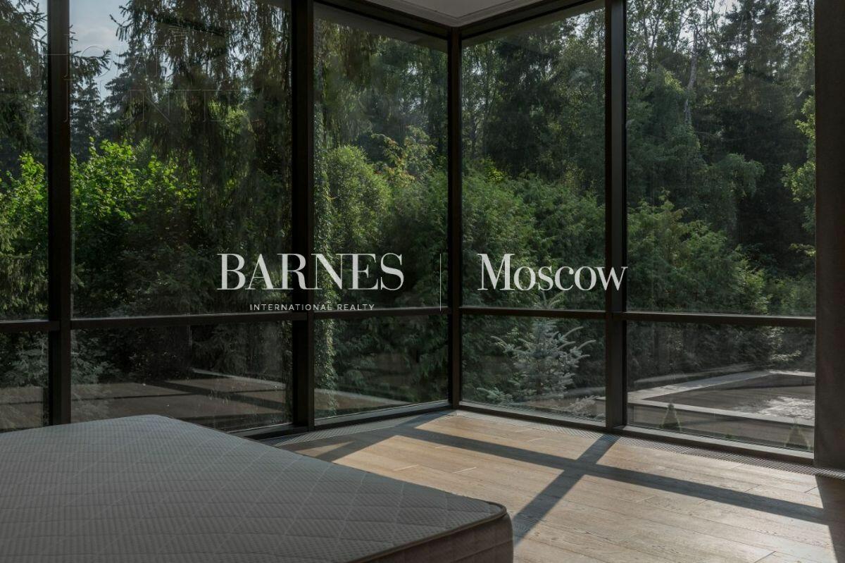 2-этажный коттедж 1 040 м² с отделкой