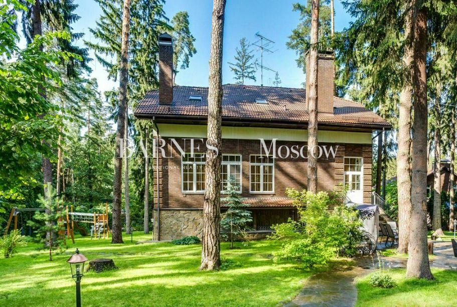 2-этажный коттедж 550 м² с отделкой