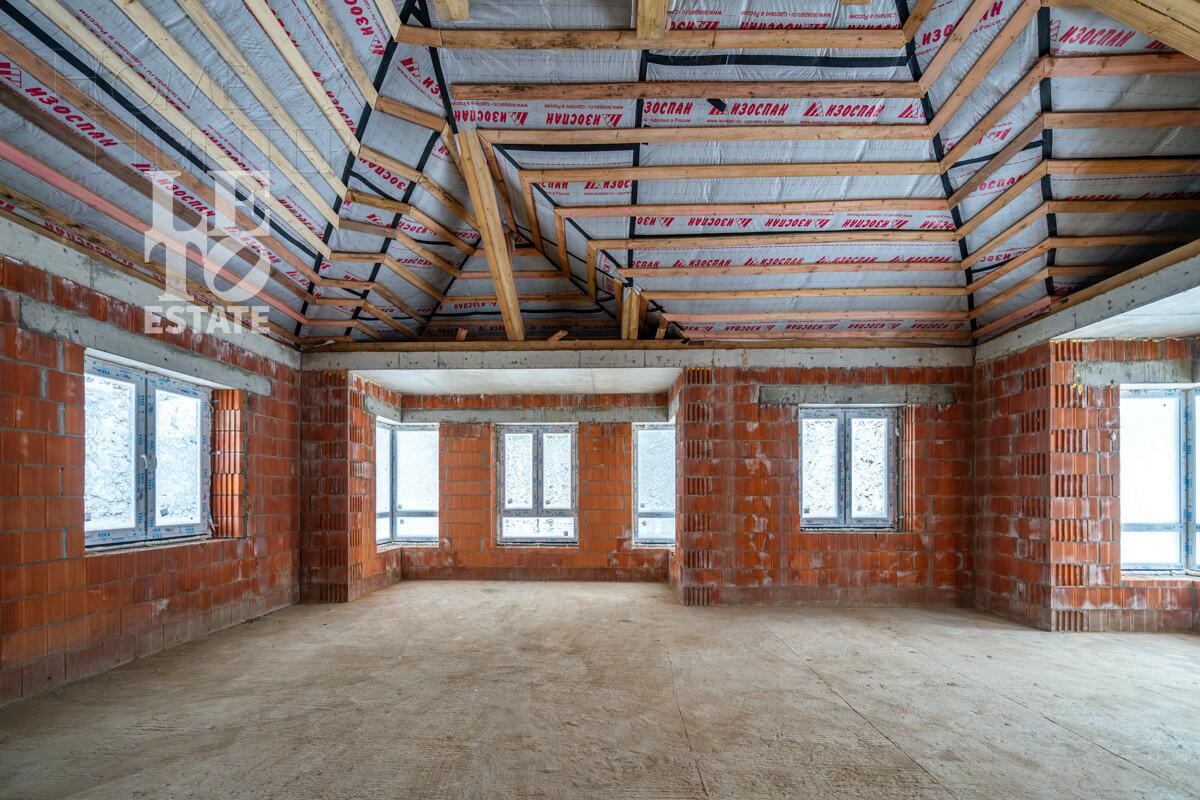 2-этажный коттедж 300 м² без отделки