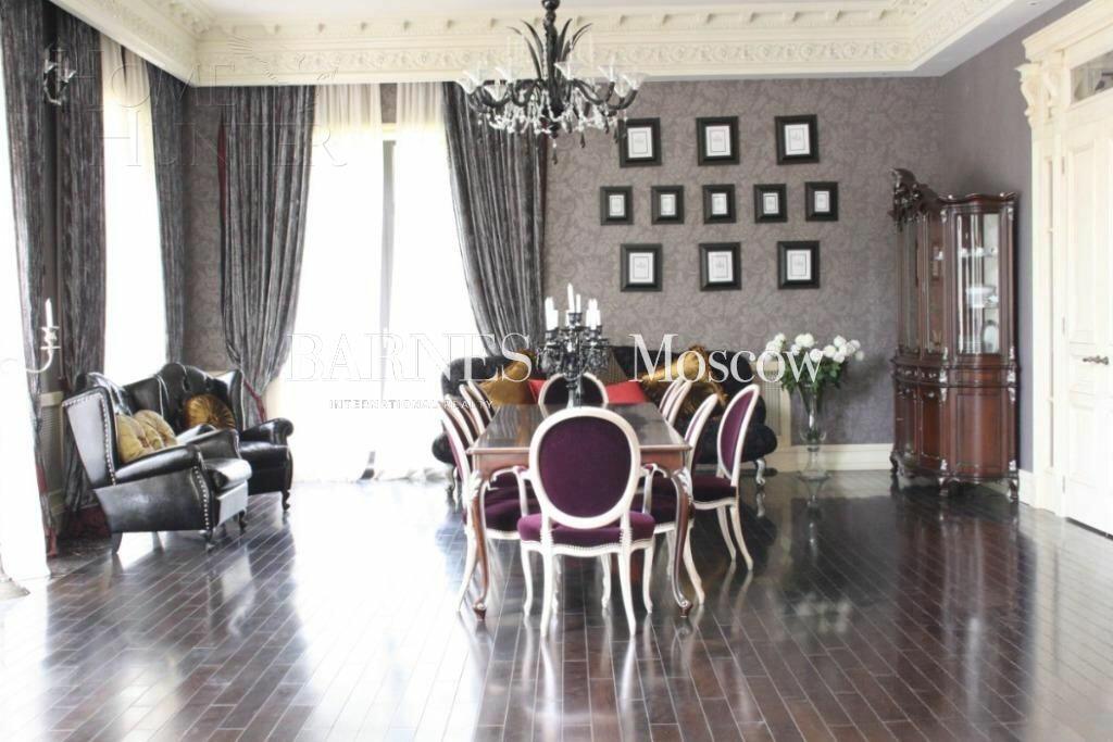 2-этажный коттедж 1 360 м² с отделкой