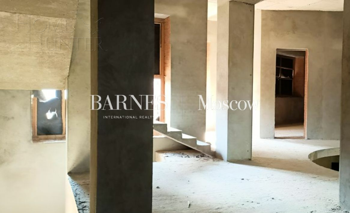 2-этажный коттедж 1 700 м² без отделки