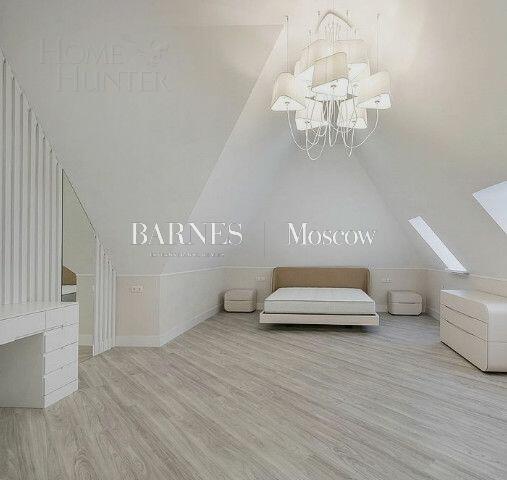 2-этажный коттедж 1 100 м² с отделкой