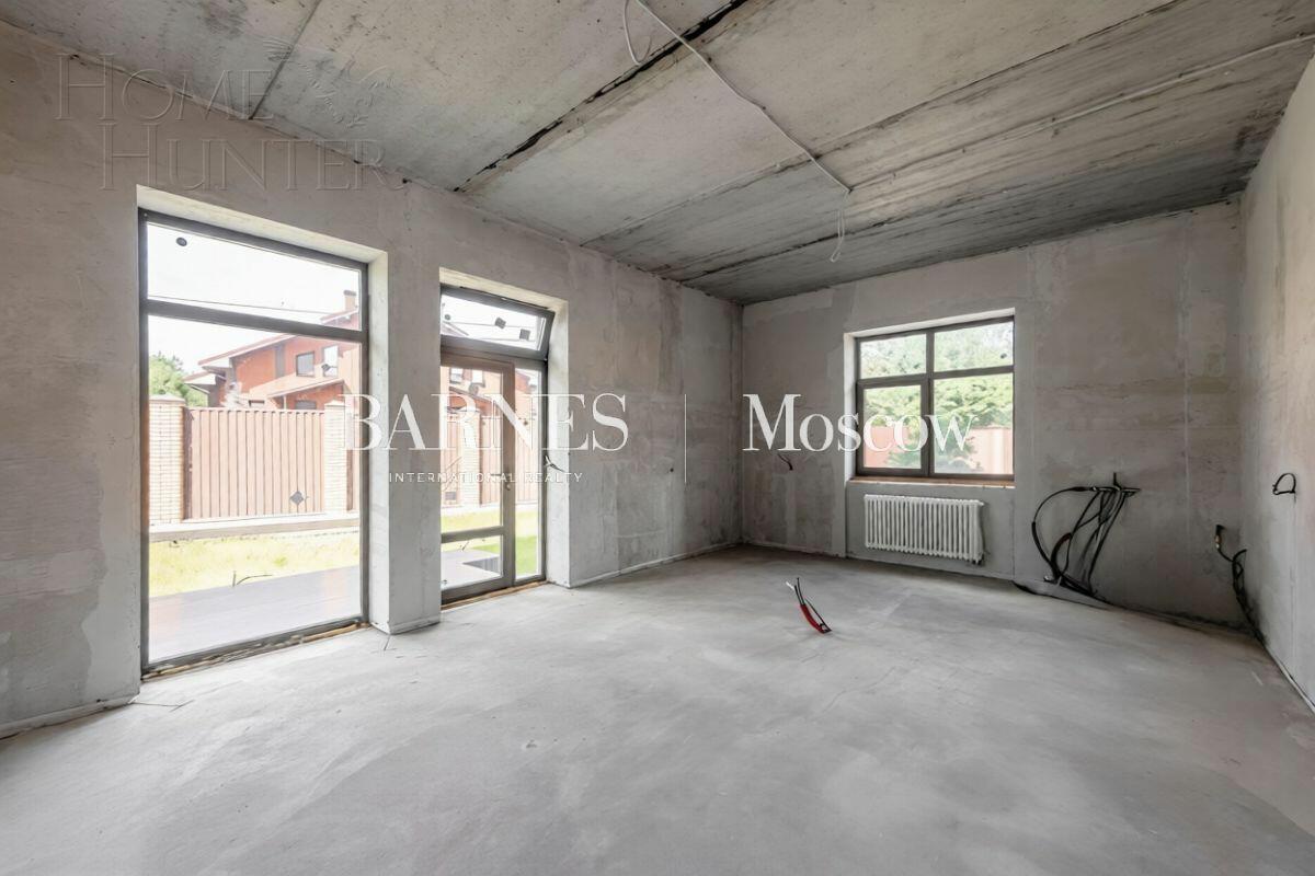 2-этажный коттедж 340 м² без отделки